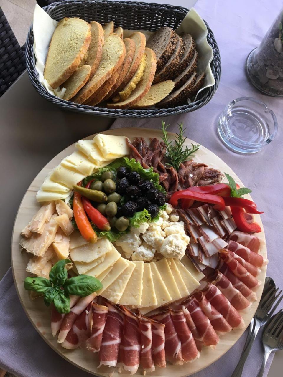 بيت ضيافة فيلا ماسلينا نيوم المظهر الخارجي الصورة